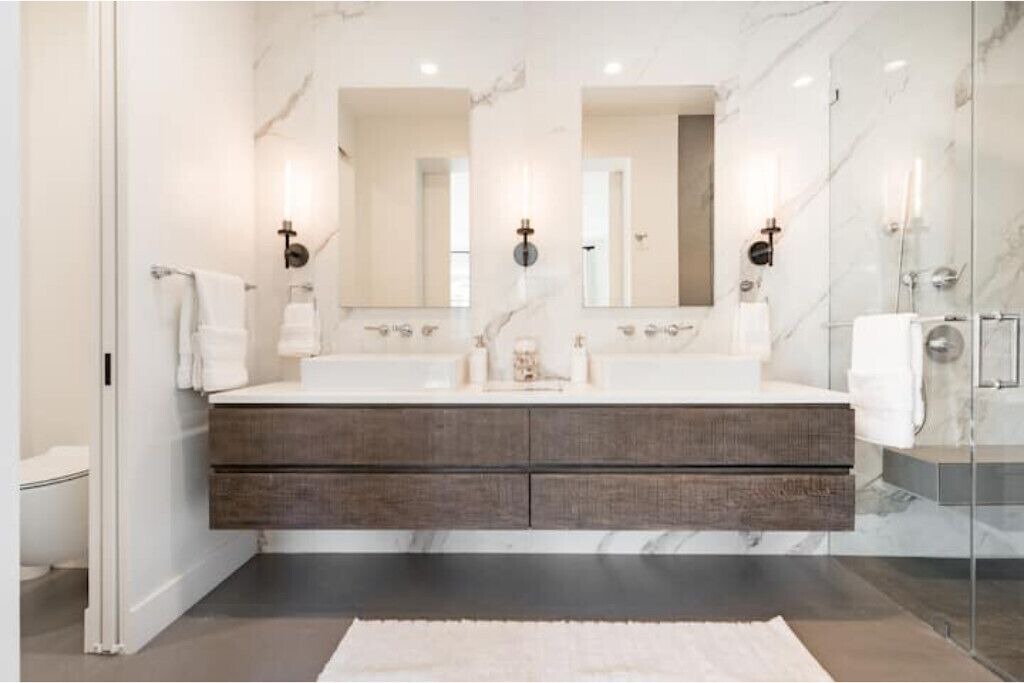 Photo of Bathroom in Dolores Heights