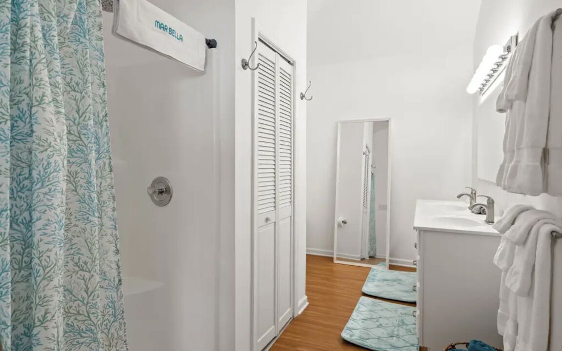 Photo of Bathroom in Rehoboth Beach