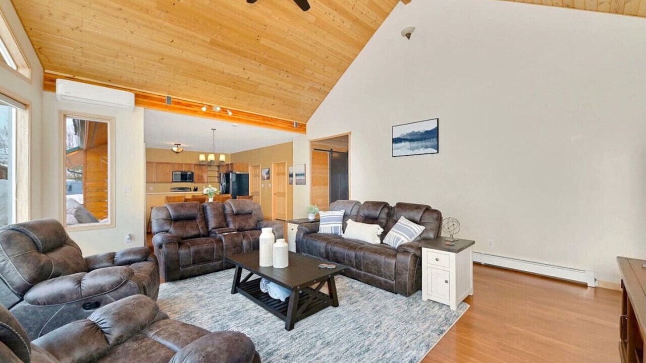 Photo of Livingroom in Salamatof