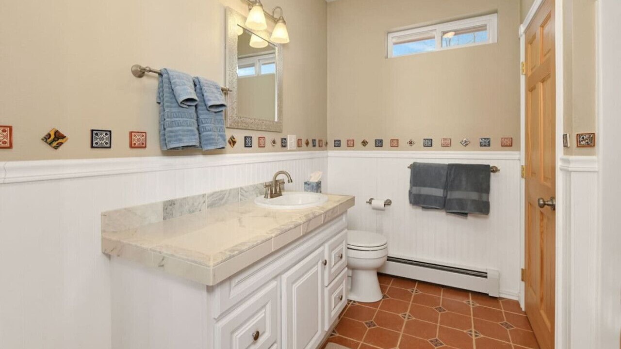 Photo of Bathroom in Salamatof