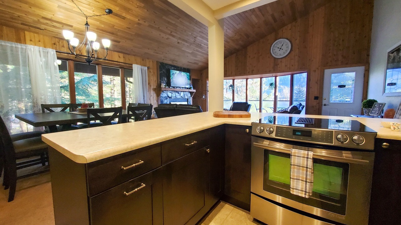 Photo of Kitchen in West Juneau