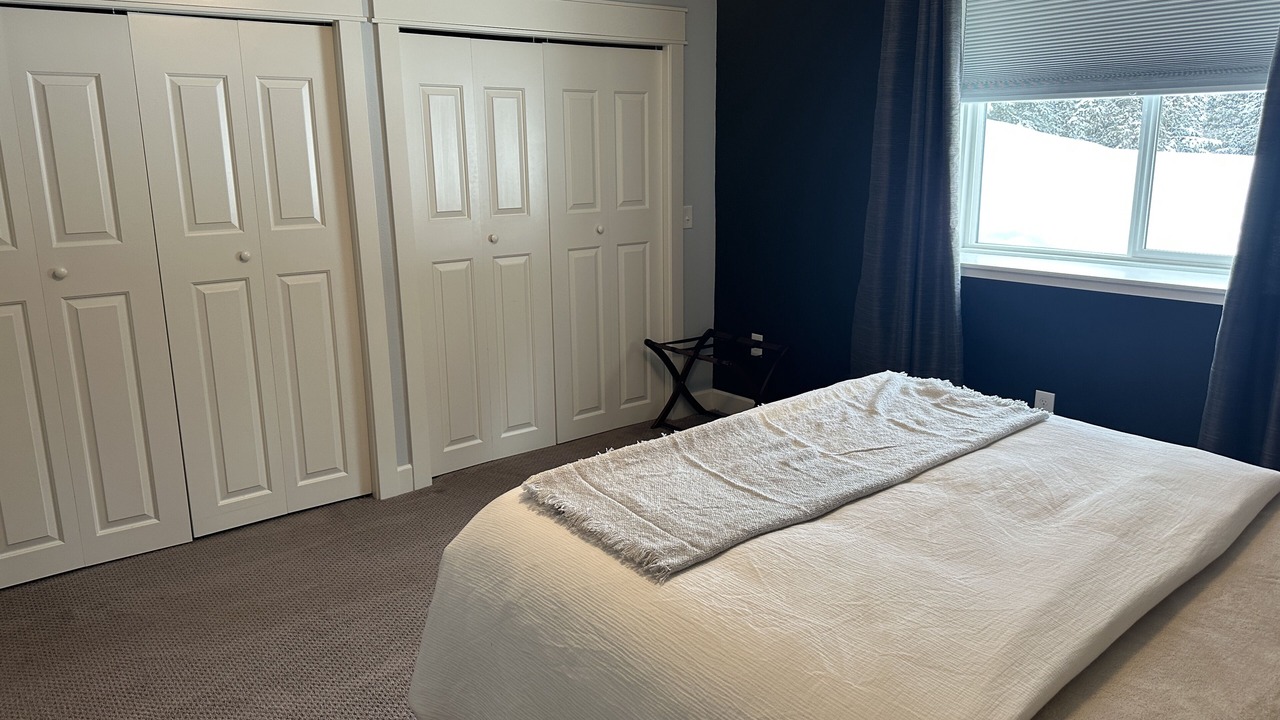 Photo of Bedroom in Huffman - O' Malley