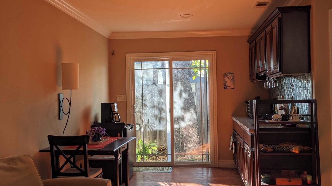Photo of Livingroom in Central District