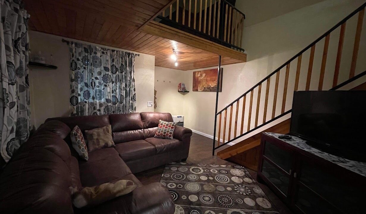 Photo of Livingroom in Knik-Fairview