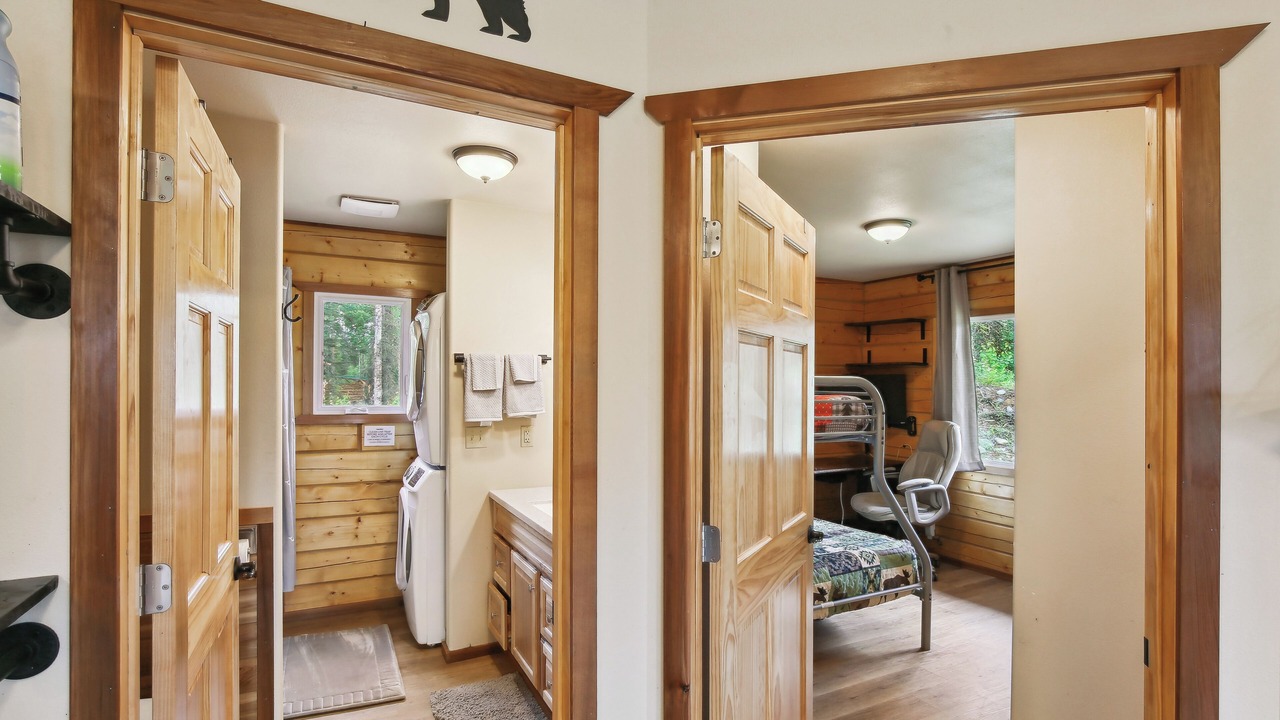 Photo of Bedroom in Meadow Lakes
