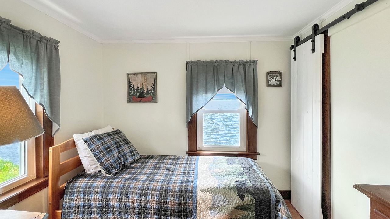Photo of Bedroom in Northeast Somerset