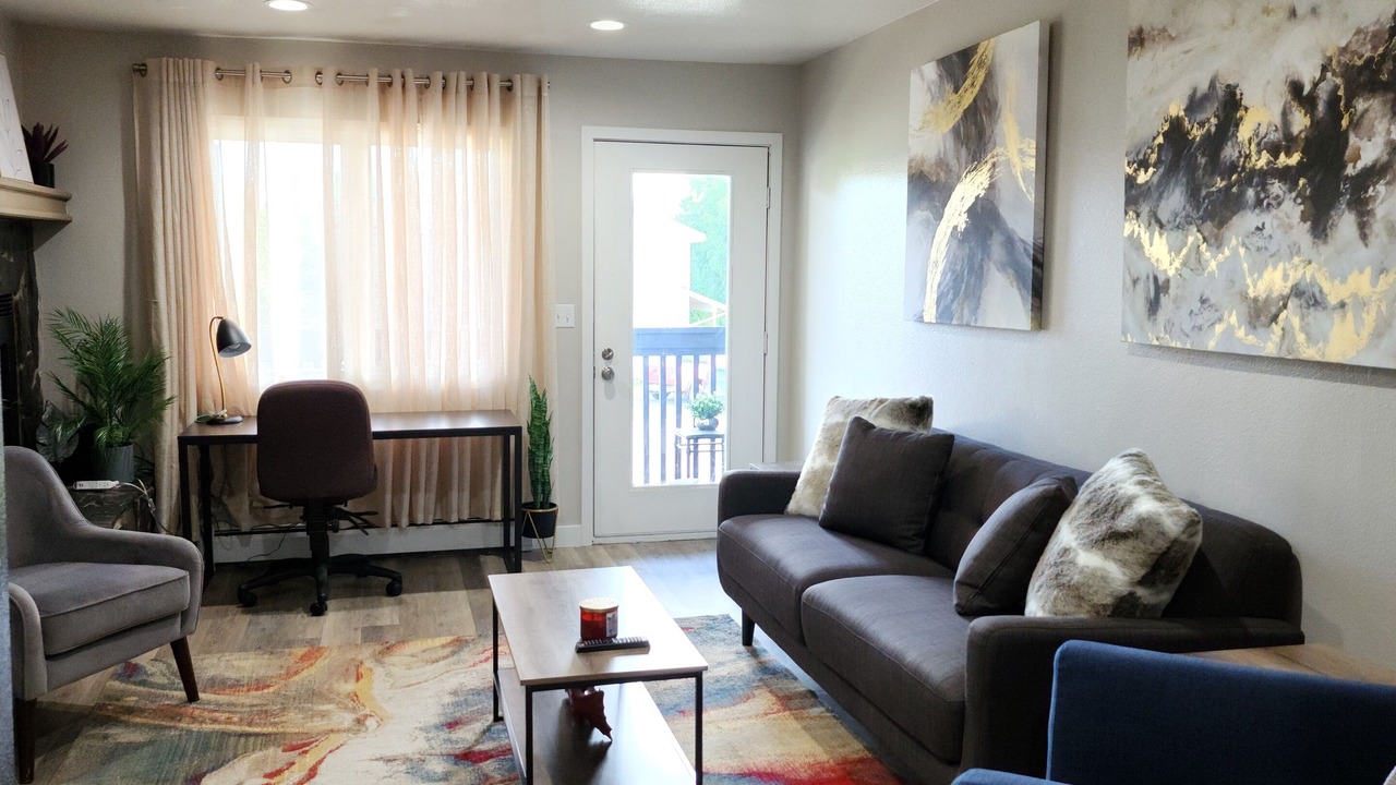 Photo of Livingroom in Bayshore - Klatt