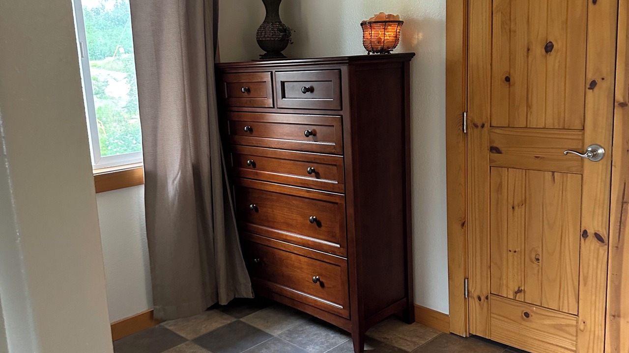 Photo of Bedroom in Nikiski