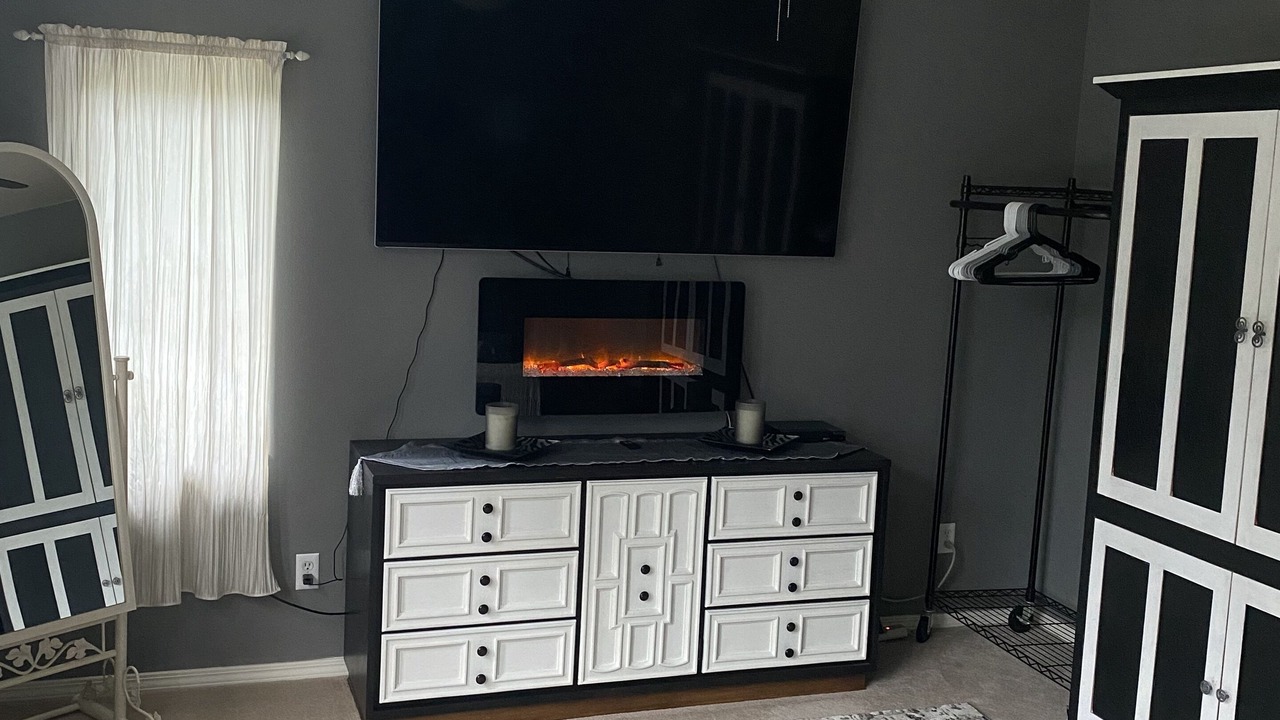 Photo of Livingroom in Back Loop