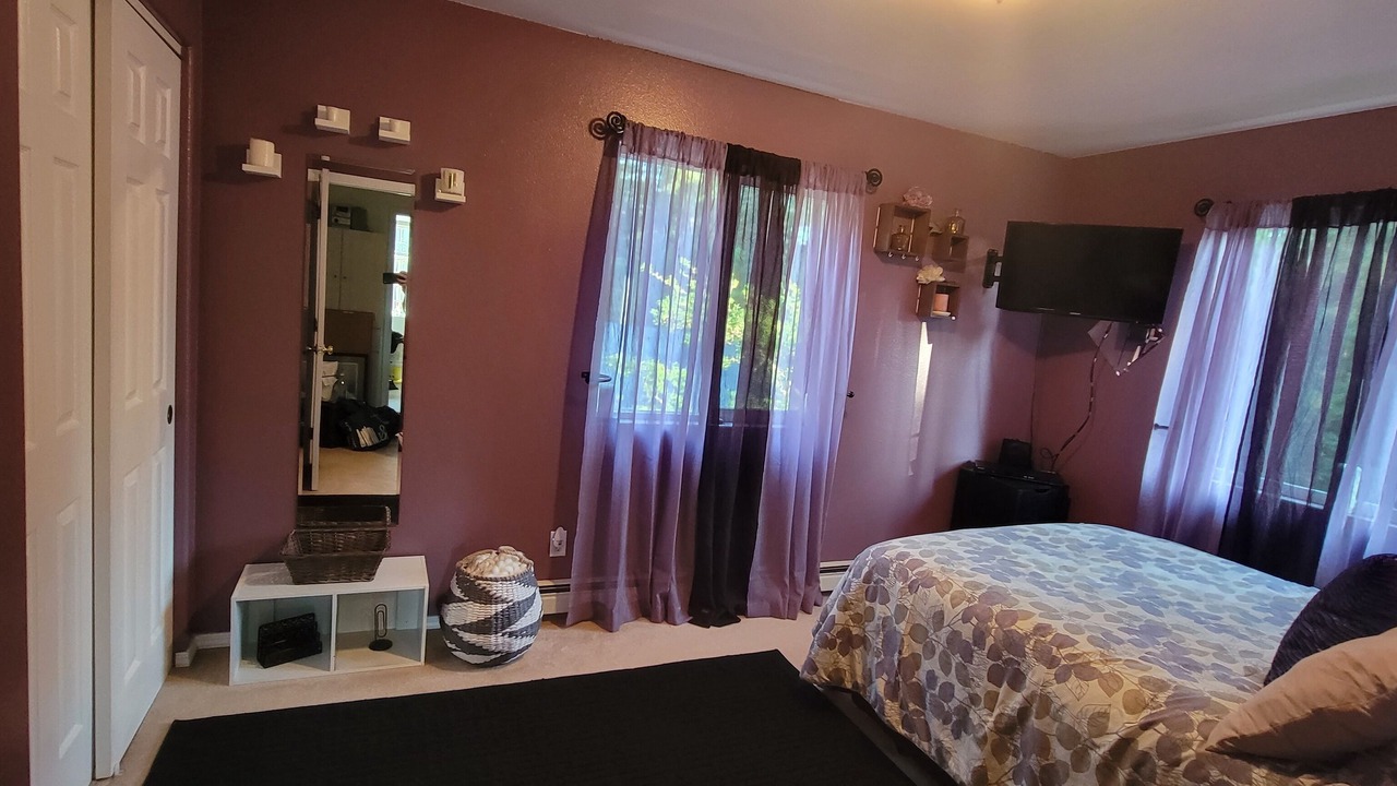 Photo of Bedroom in Back Loop