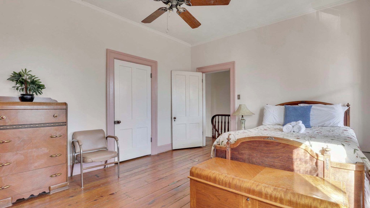 Photo of Bedroom in Italian Village
