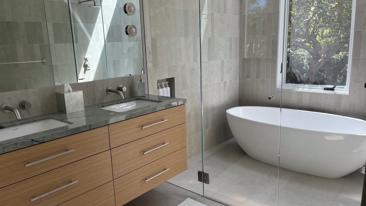 Photo of Bathroom in Alto Sutton Manor