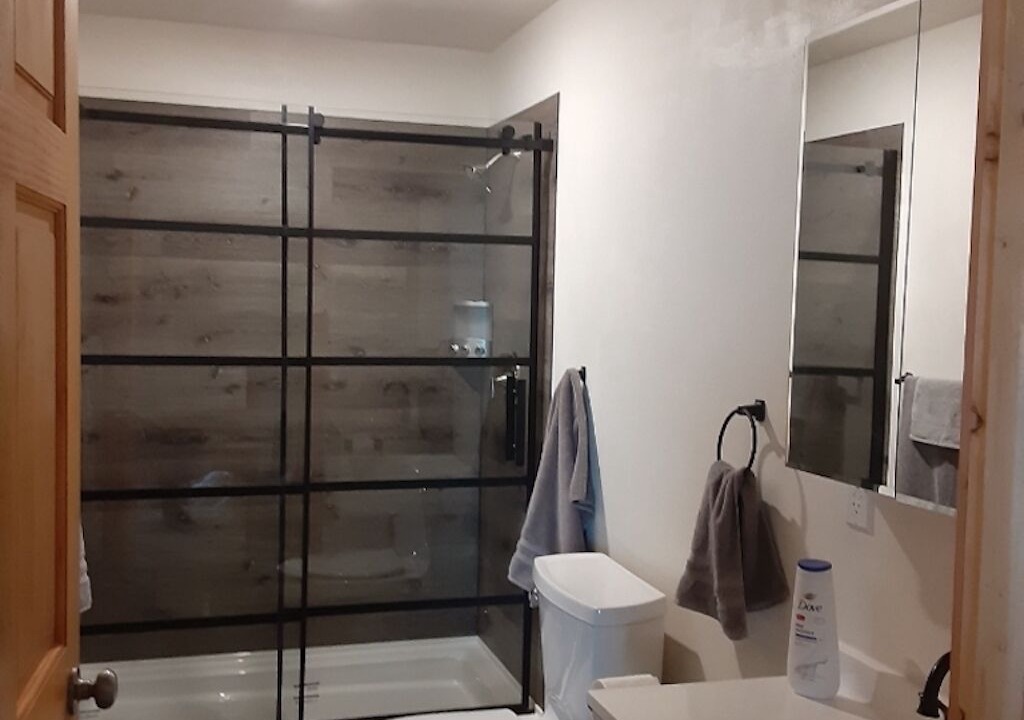 Photo of Bathroom in Diamond Ridge