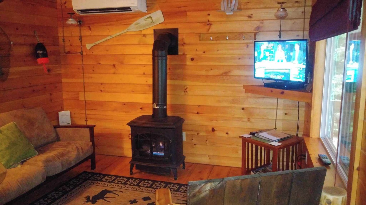 Photo of Livingroom in Whitney