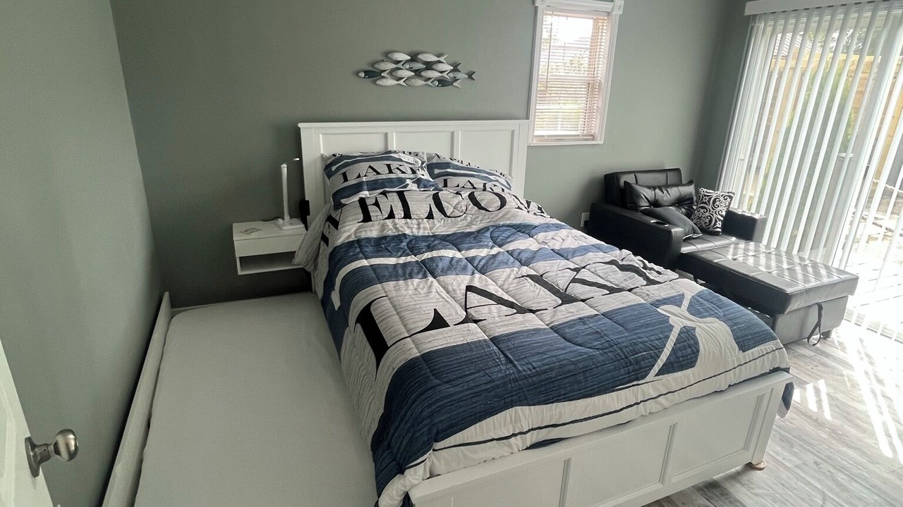 Photo of Bedroom in Buckeye Lake