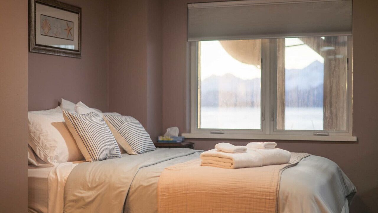 Photo of Bedroom in Homer