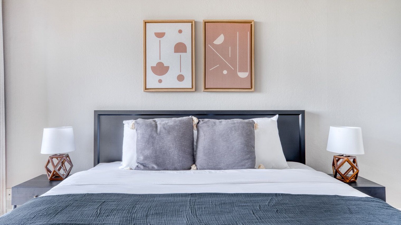 Photo of Bedroom in University South