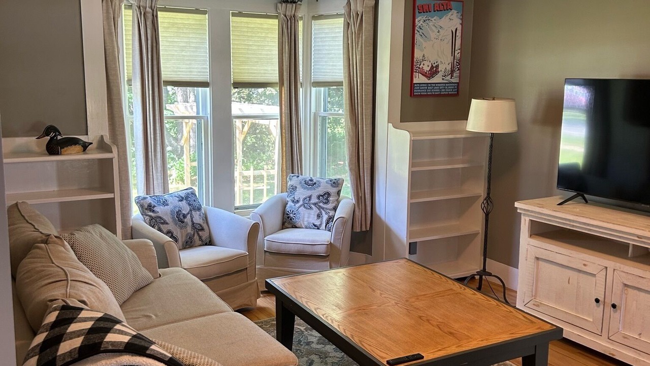 Photo of Livingroom in Bethel
