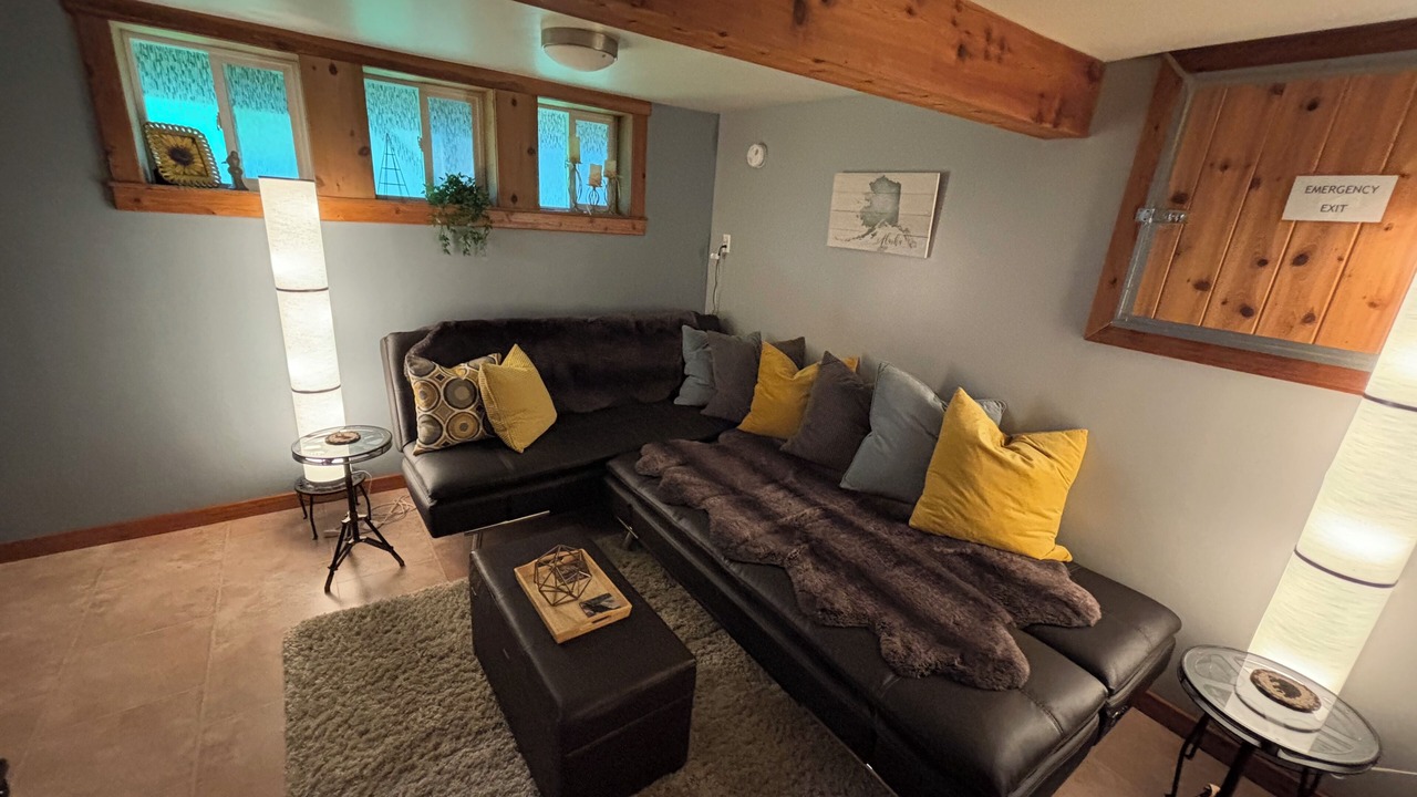 Photo of Livingroom in Girdwood