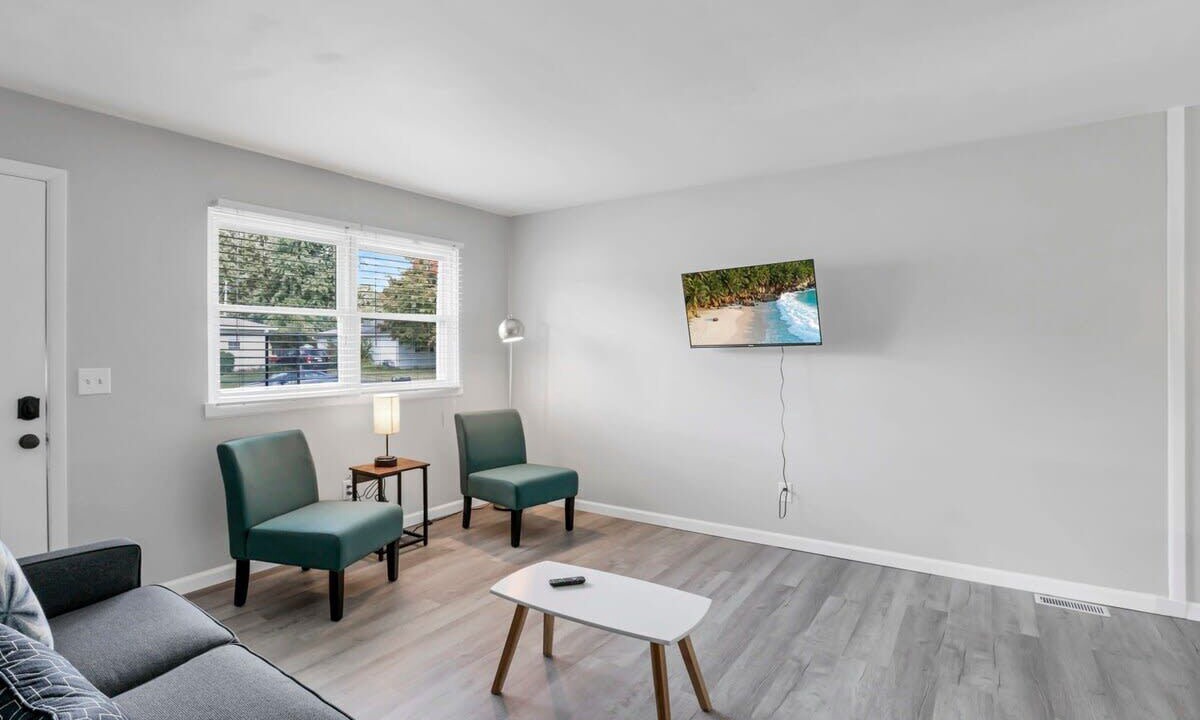 Photo of Livingroom in Gahanna