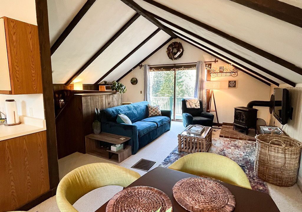 Photo of Livingroom in Carrabassett Valley
