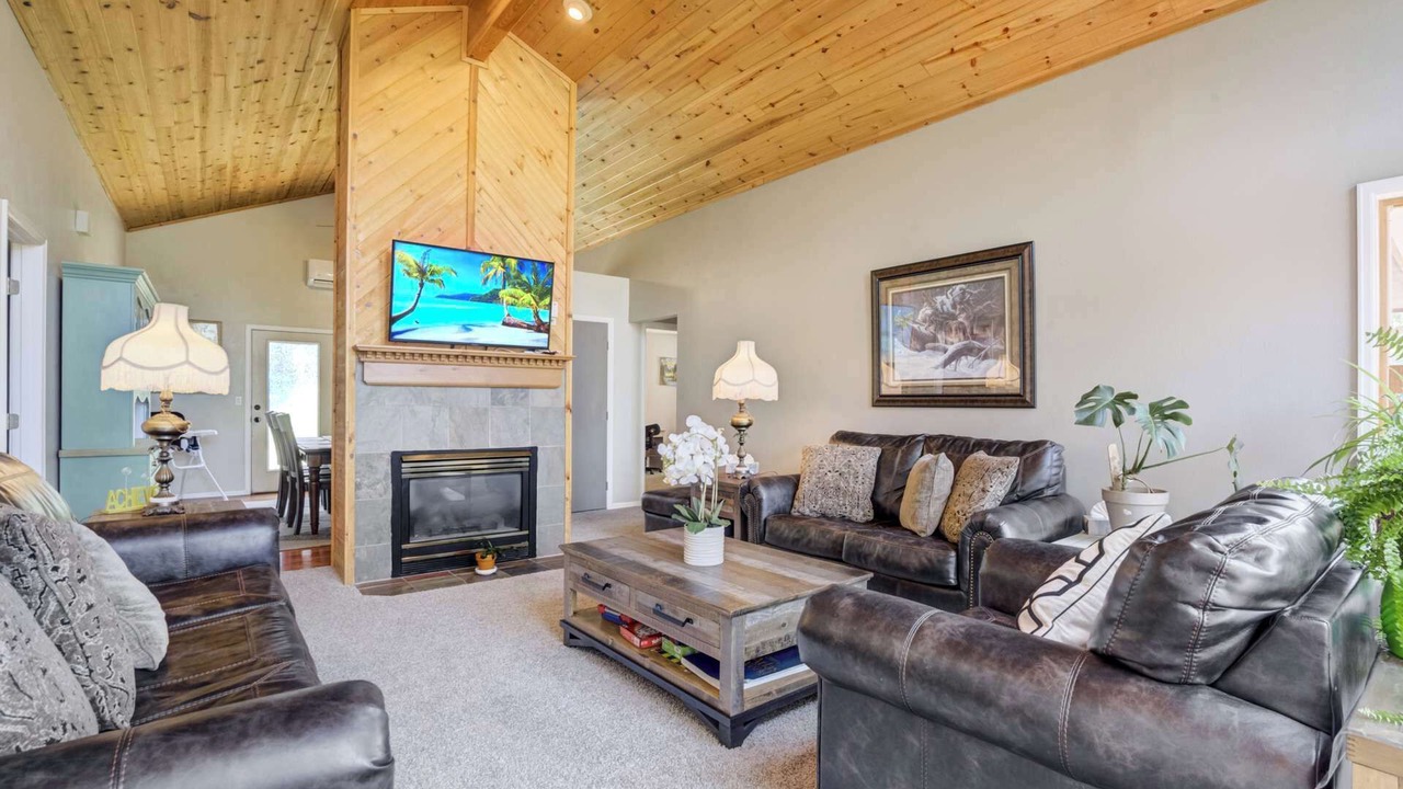Photo of Livingroom in Woodland Park