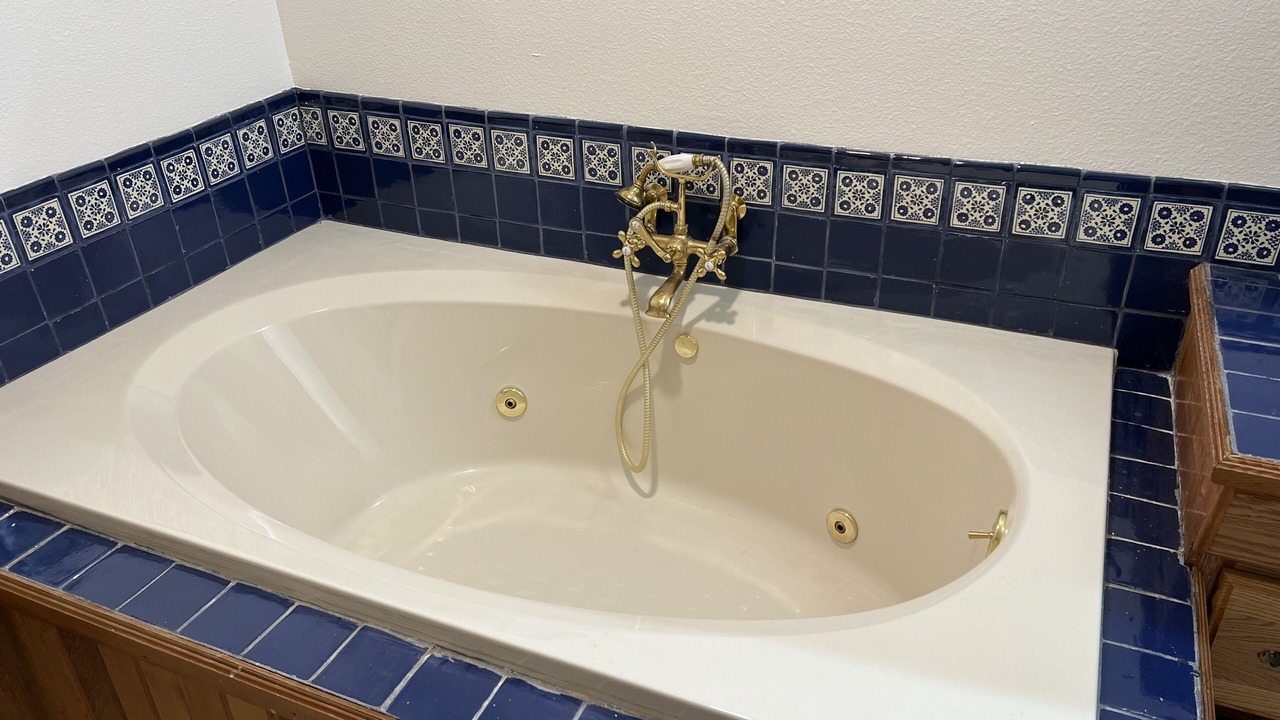 Photo of Bathroom in Sitka
