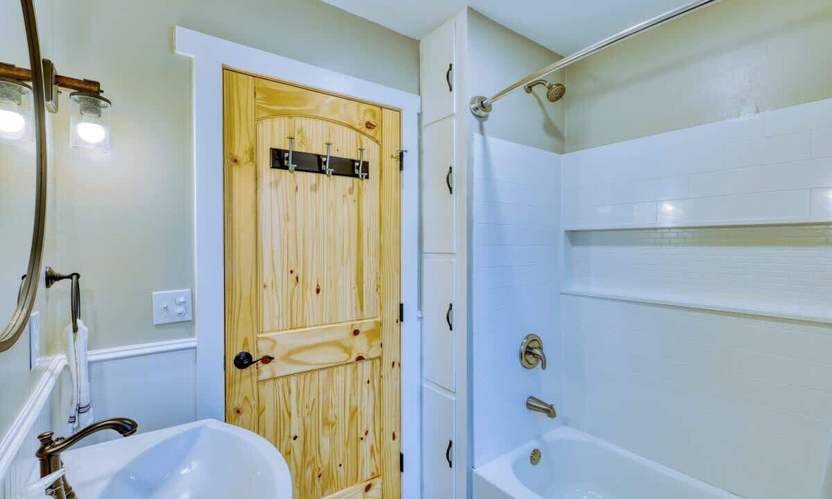 Photo of Bathroom in Kodiak