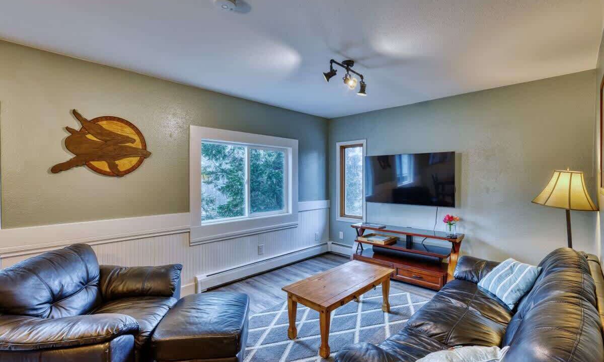 Photo of Bedroom in Kodiak