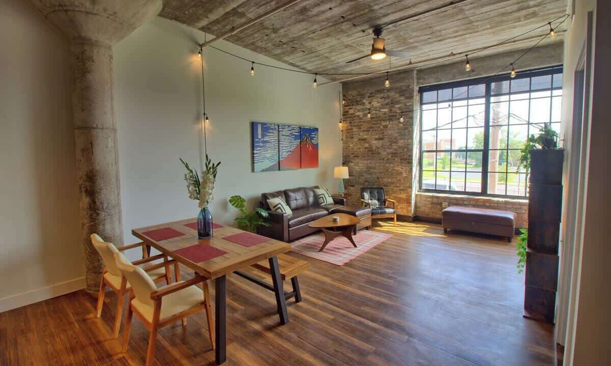 Photo of Livingroom in Midtown