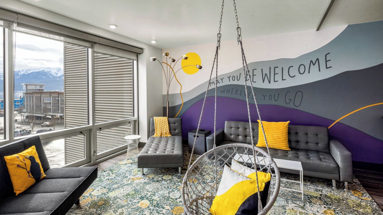 Photo of Livingroom in Downtown Juneau