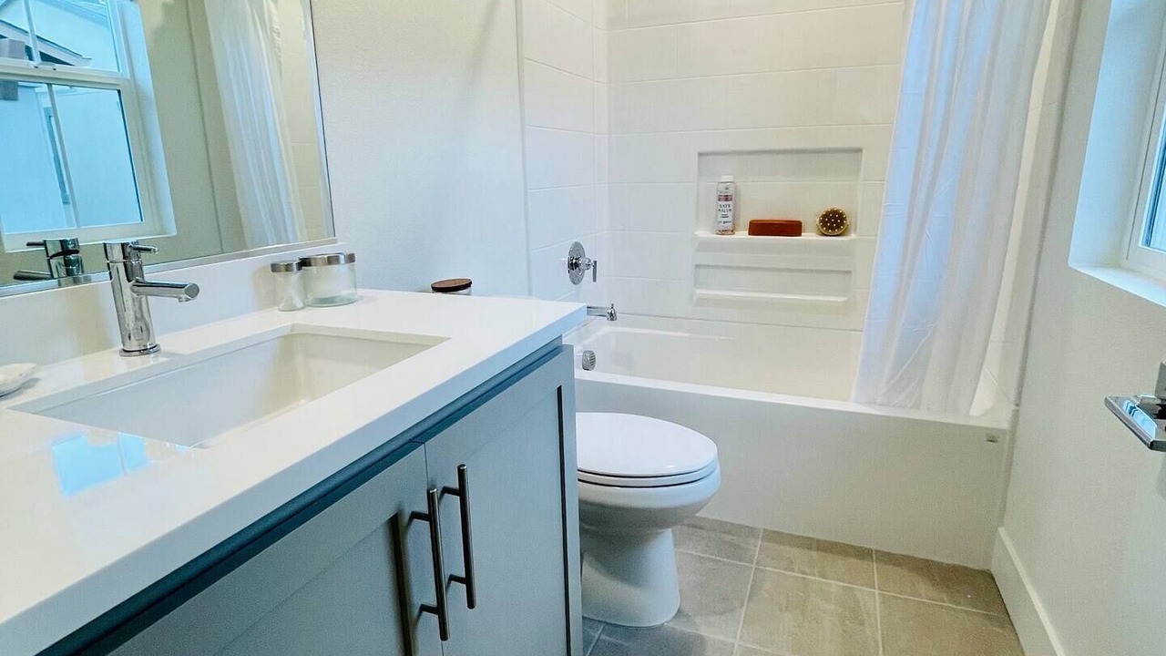 Photo of Bathroom in Newark