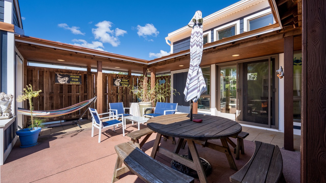 Photo of Outdoor in Country Club Estates