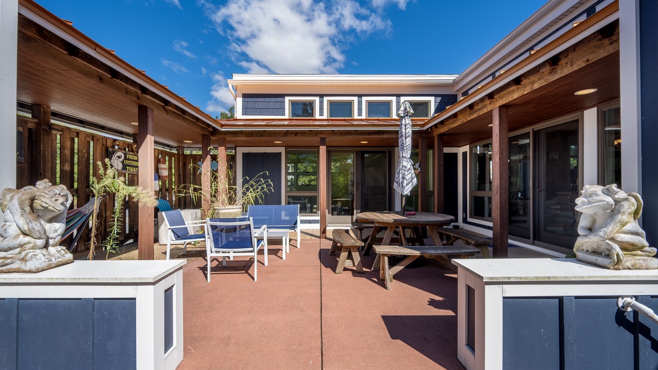 Photo of Outdoor in Country Club Estates