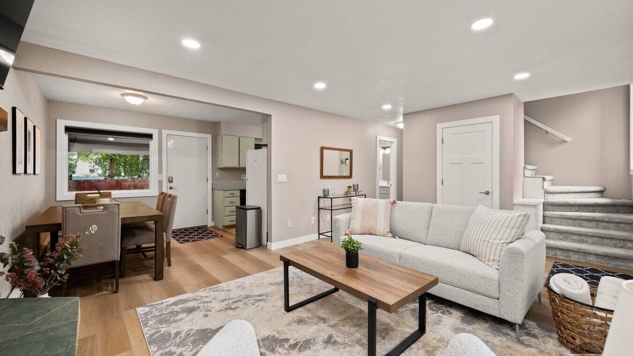 Photo of Livingroom in Rogers Park
