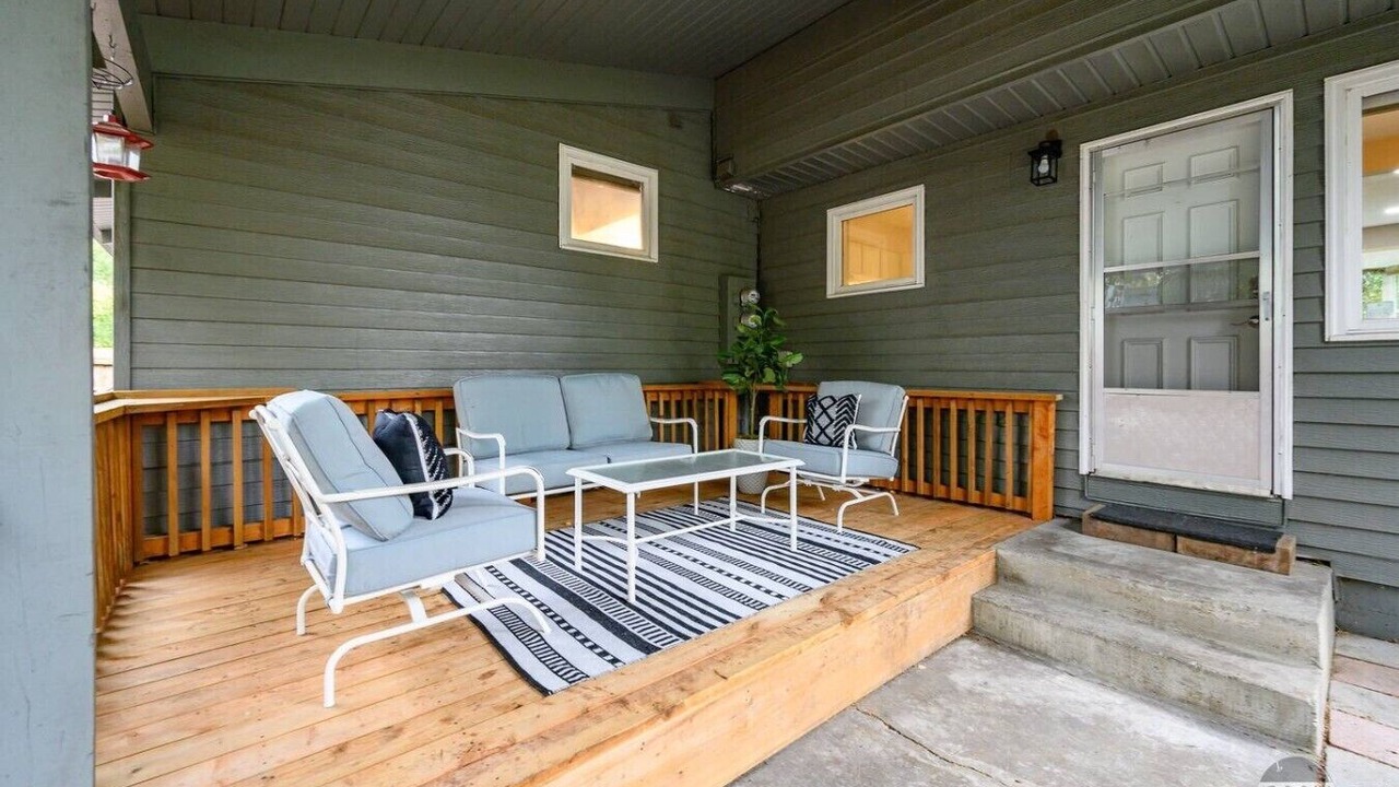 Photo of Patio Balcony in Rogers Park