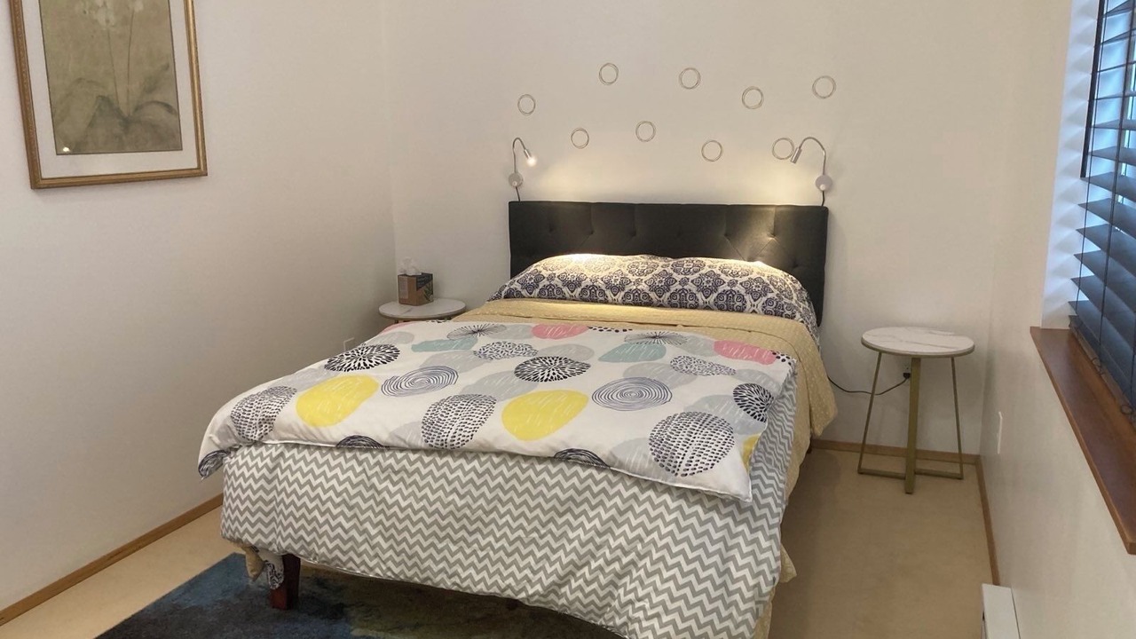 Photo of Bedroom in Juneau
