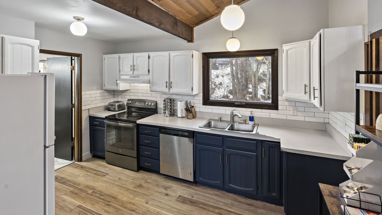 Photo of Kitchen in Bayshore - Klatt