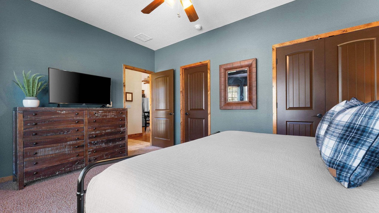 Photo of Bedroom in Hollister