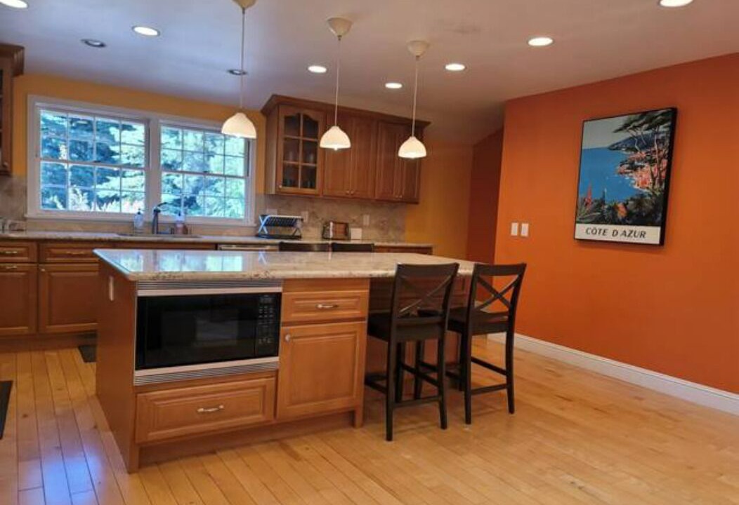 Photo of Kitchen in Los Altos Hills