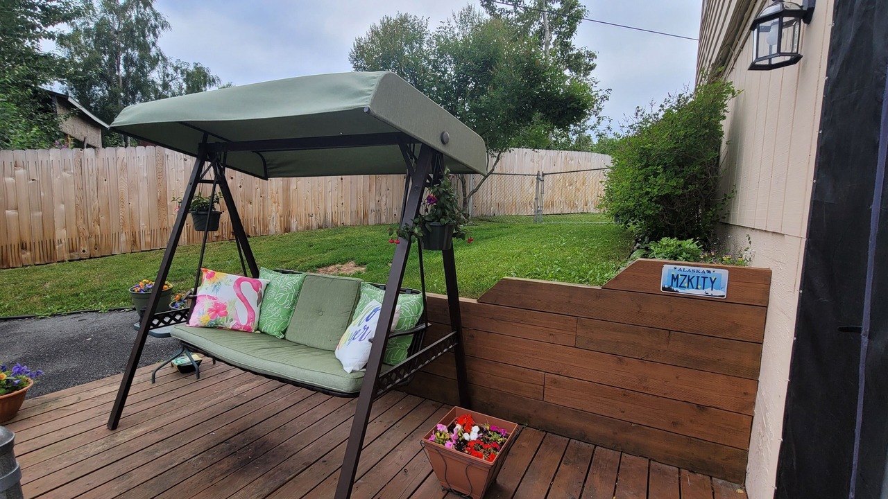 Photo of Patio Balcony in Old Seward - Oceanview