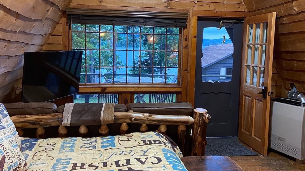 Photo of Bedroom in Pittsburg
