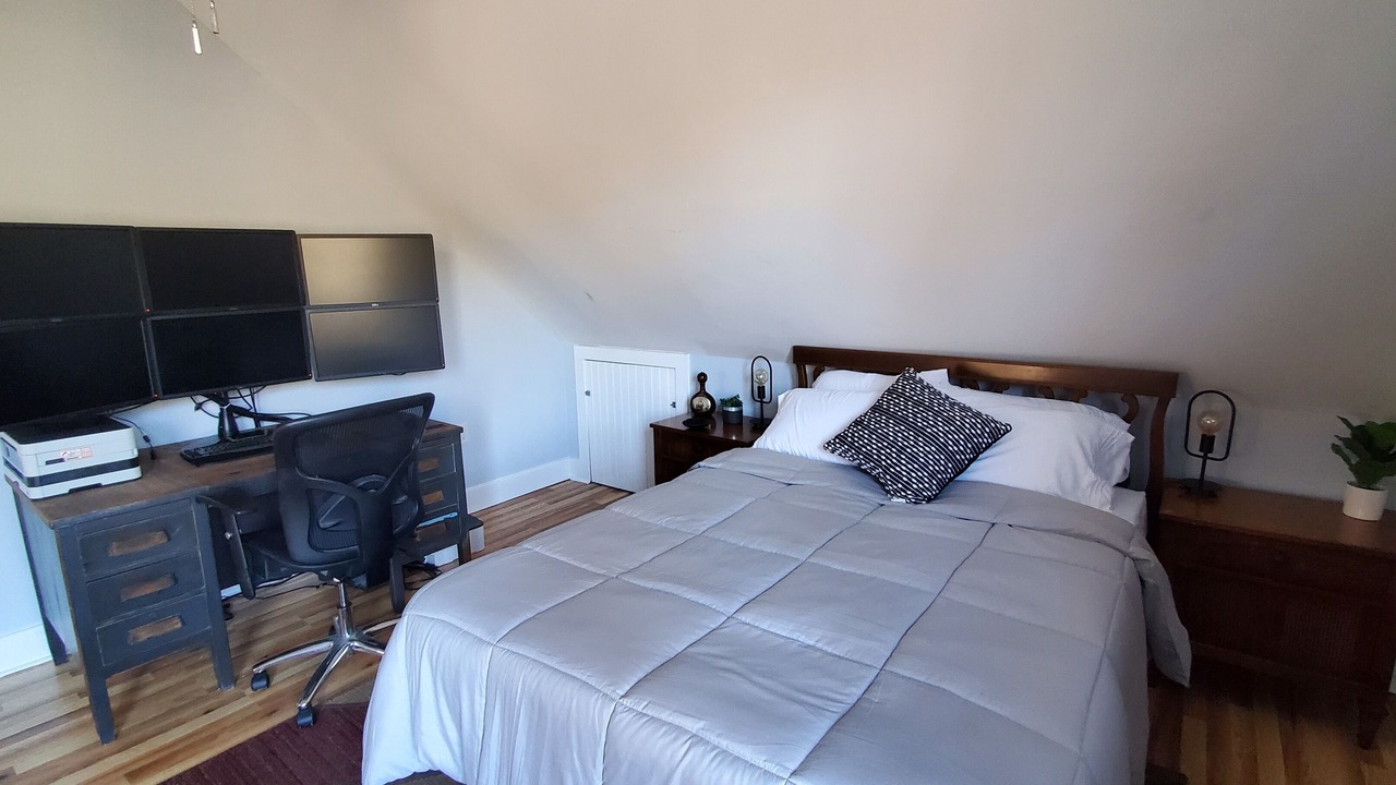Photo of Bedroom in Spruce Pine