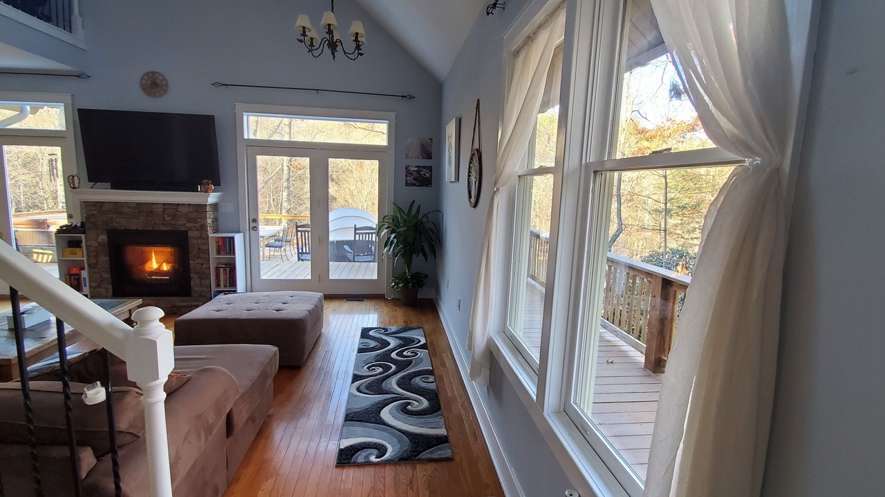 Photo of Livingroom in Spruce Pine