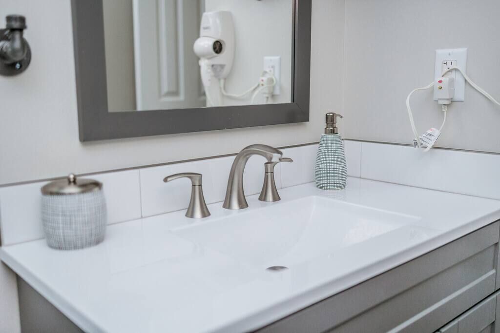 Photo of Bathroom in Weinland Park