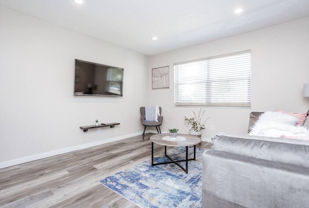 Photo of Livingroom in Weinland Park