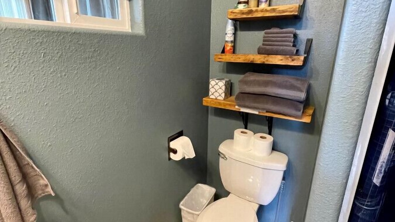 Photo of Bathroom in Anchor Point