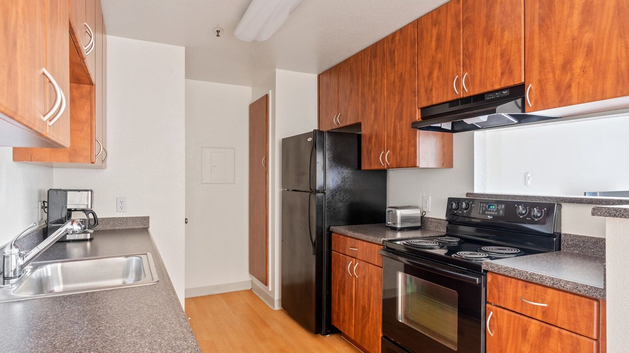 Photo of Kitchen in Shoreline West