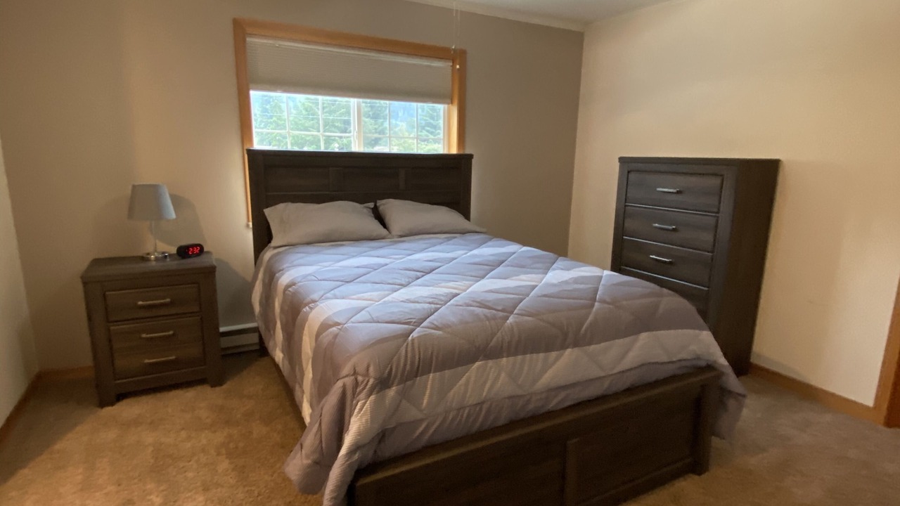 Photo of Bedroom in Juneau