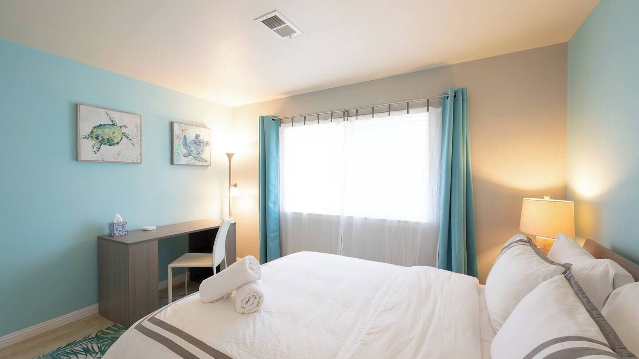 Photo of Bedroom in University South
